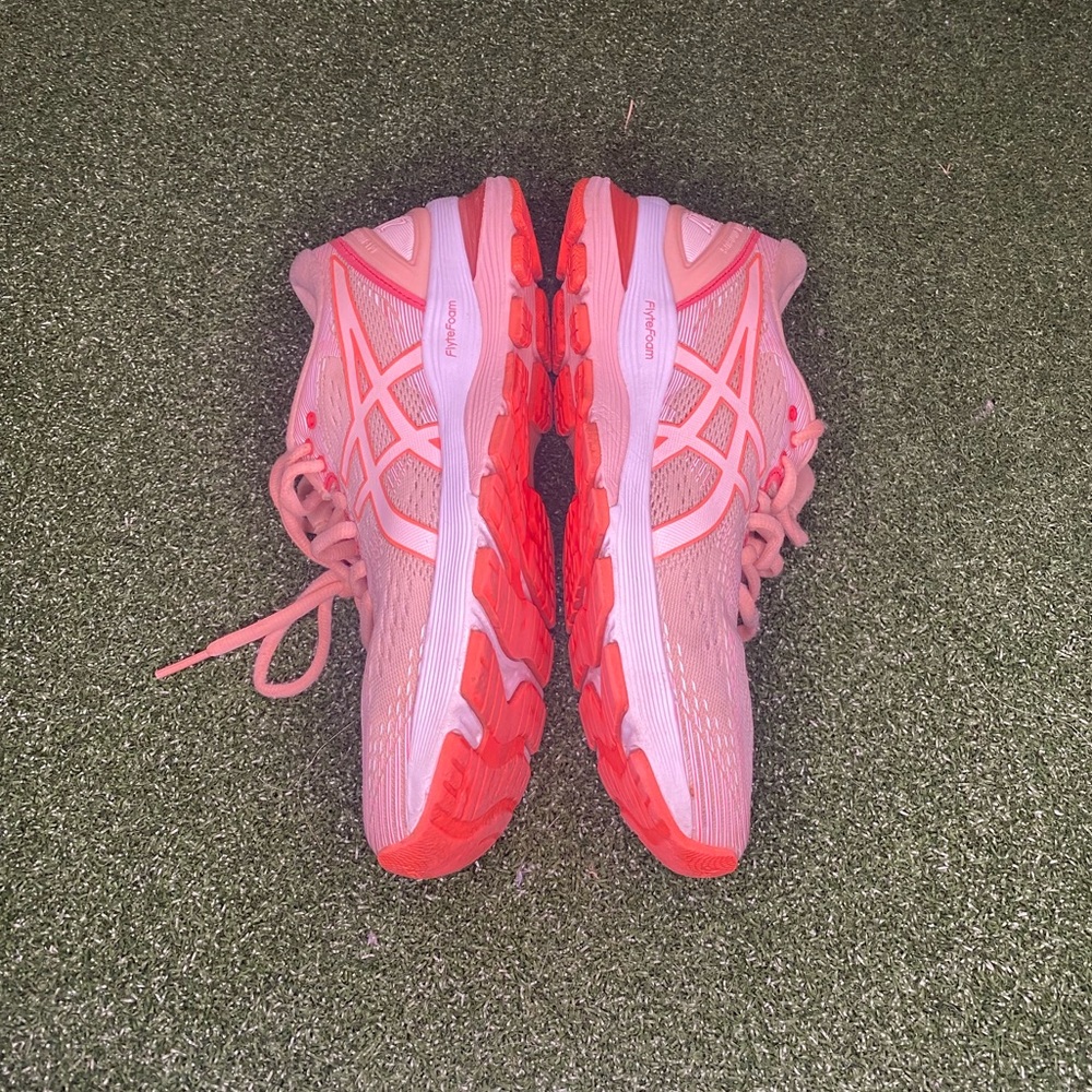 Asics Women’s Running Shoes Size 6.5 Pink